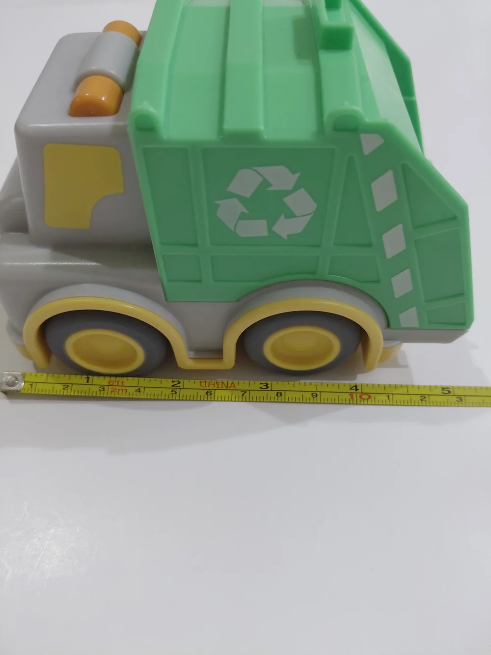 New Giggle Scape Speedy Go Vehicles Set Of 5